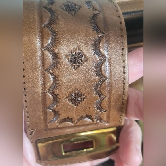 Vintage 70s Matador and Bull Elegant Brown Tooled Leather Bag Purse - Picture 4 of 8